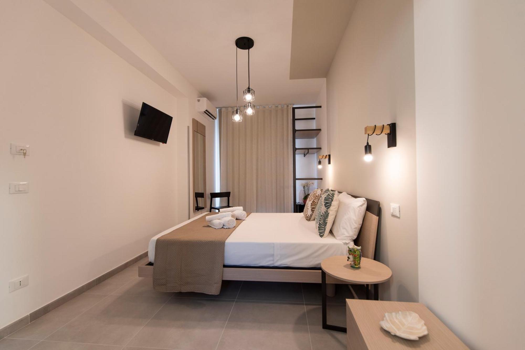 Bed And Breakfast Da Francesca Castelluzzo Exterior foto