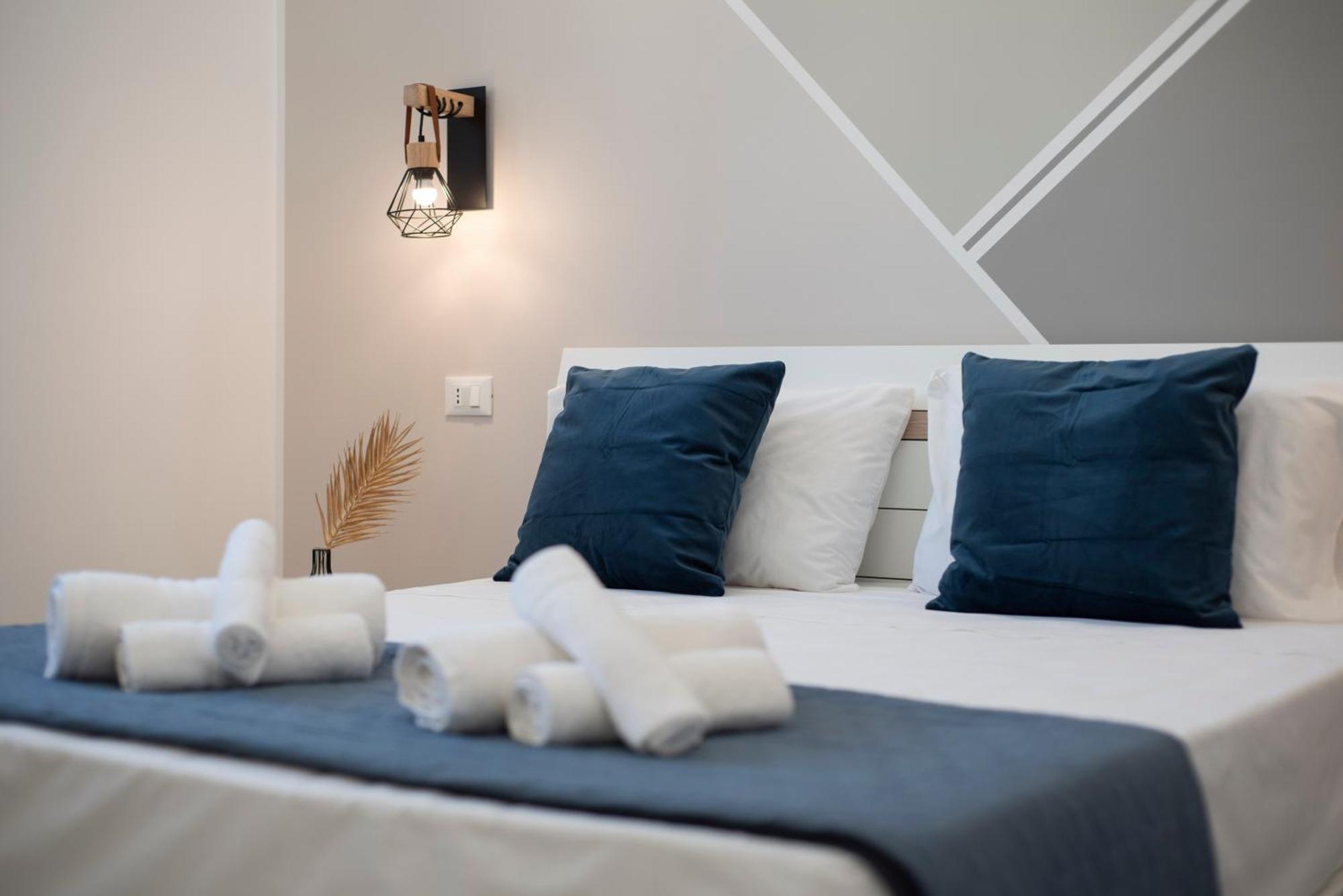 Bed And Breakfast Da Francesca Castelluzzo Exterior foto